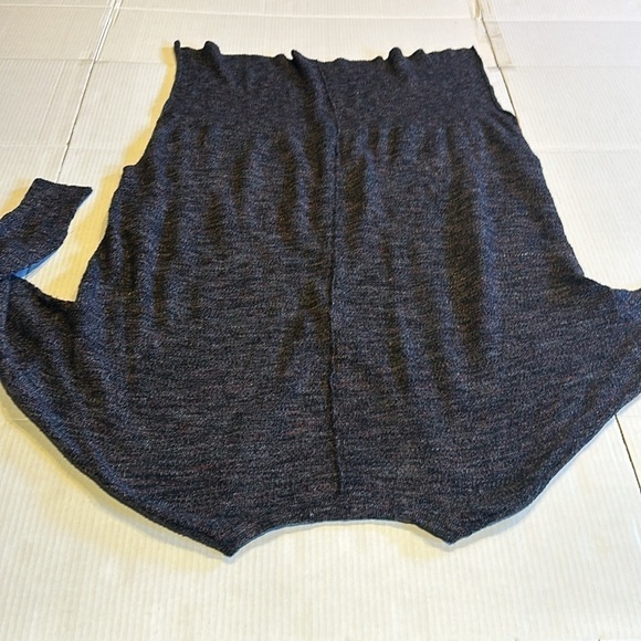 Free People oversized purple black magenta V neck 3 button sweater low high back - Picture 8 of 11